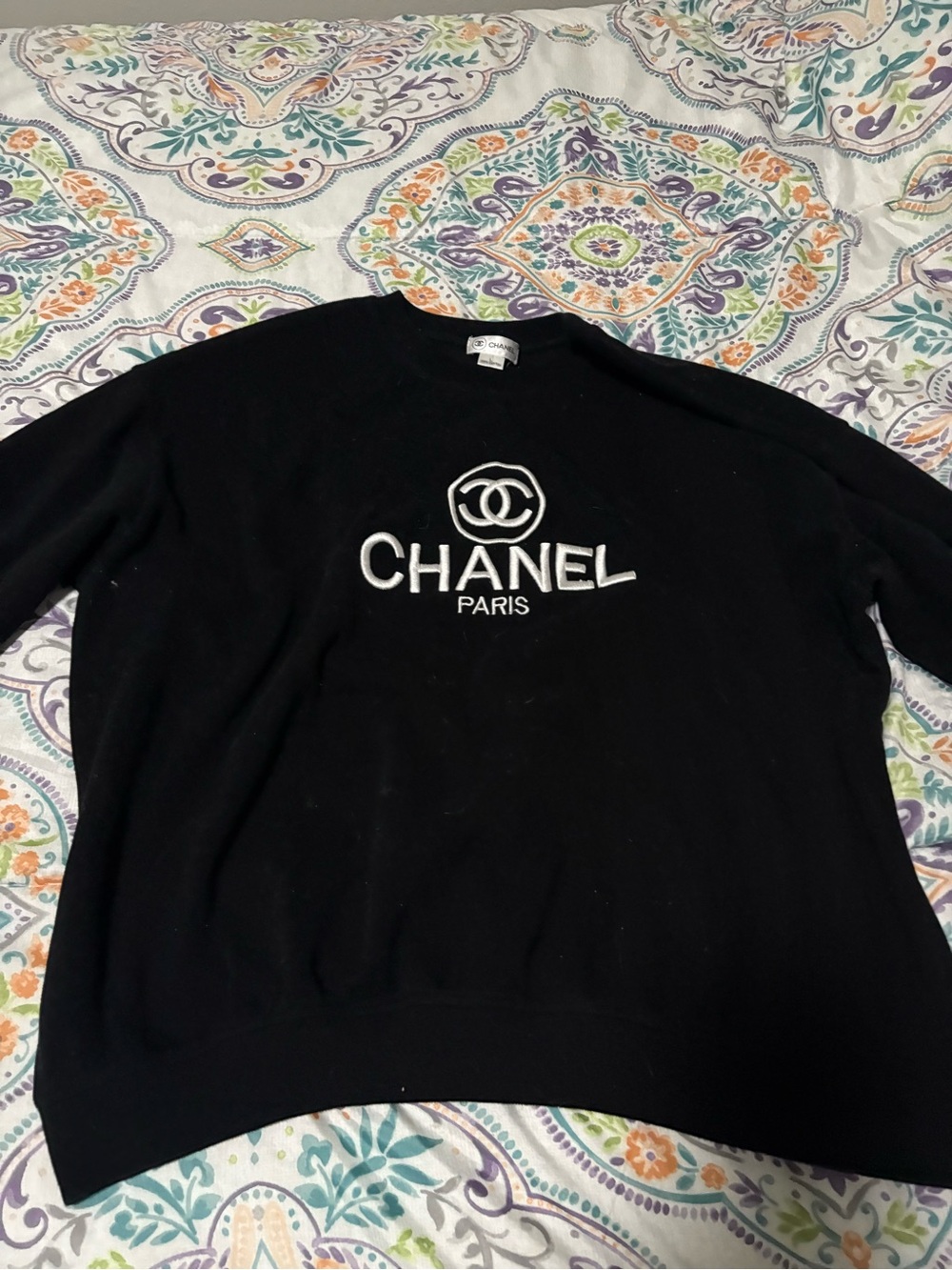 CHANEL Black Cotton Logo Crewneck/Sweater - Japan Thrifted